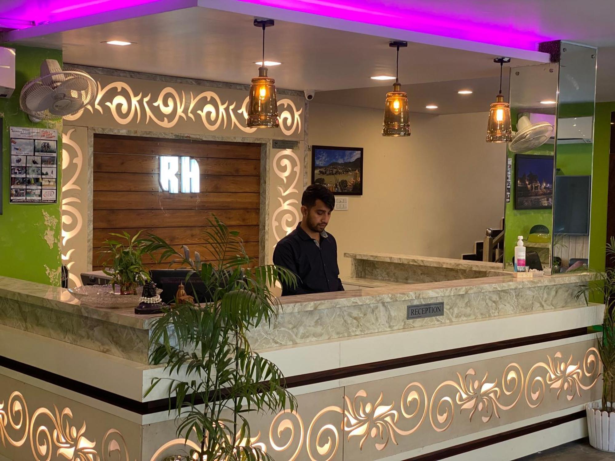 Mj Hills Rishikesh Hotel Exterior photo